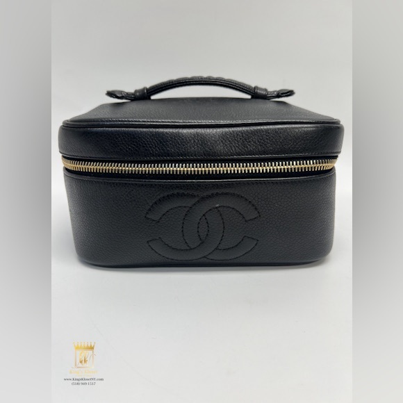 Chanel Caviar Cosmetic Pouch - Picture 1 of 10